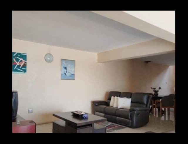 5 BEDROOM HOUSE FOR SALE IN SUNNYROCK